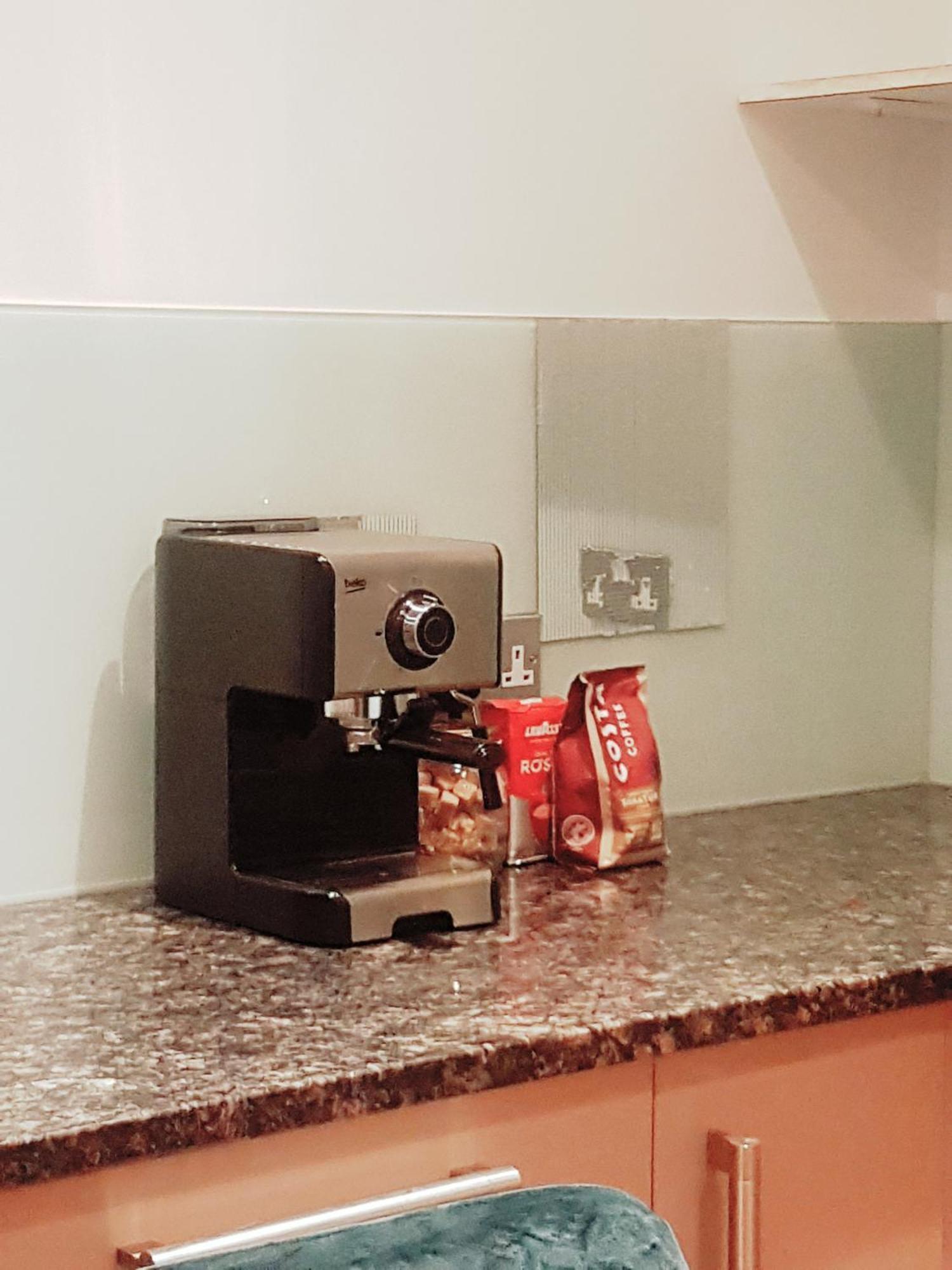 London City View Apartment, Short Walk To Tower Bridge, Free Parking Zewnętrze zdjęcie